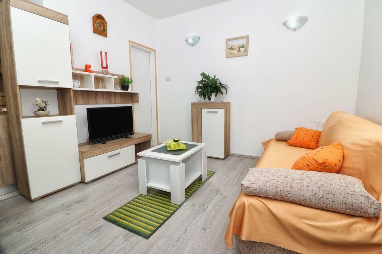 Apartment Edi Pula Exteriér fotografie