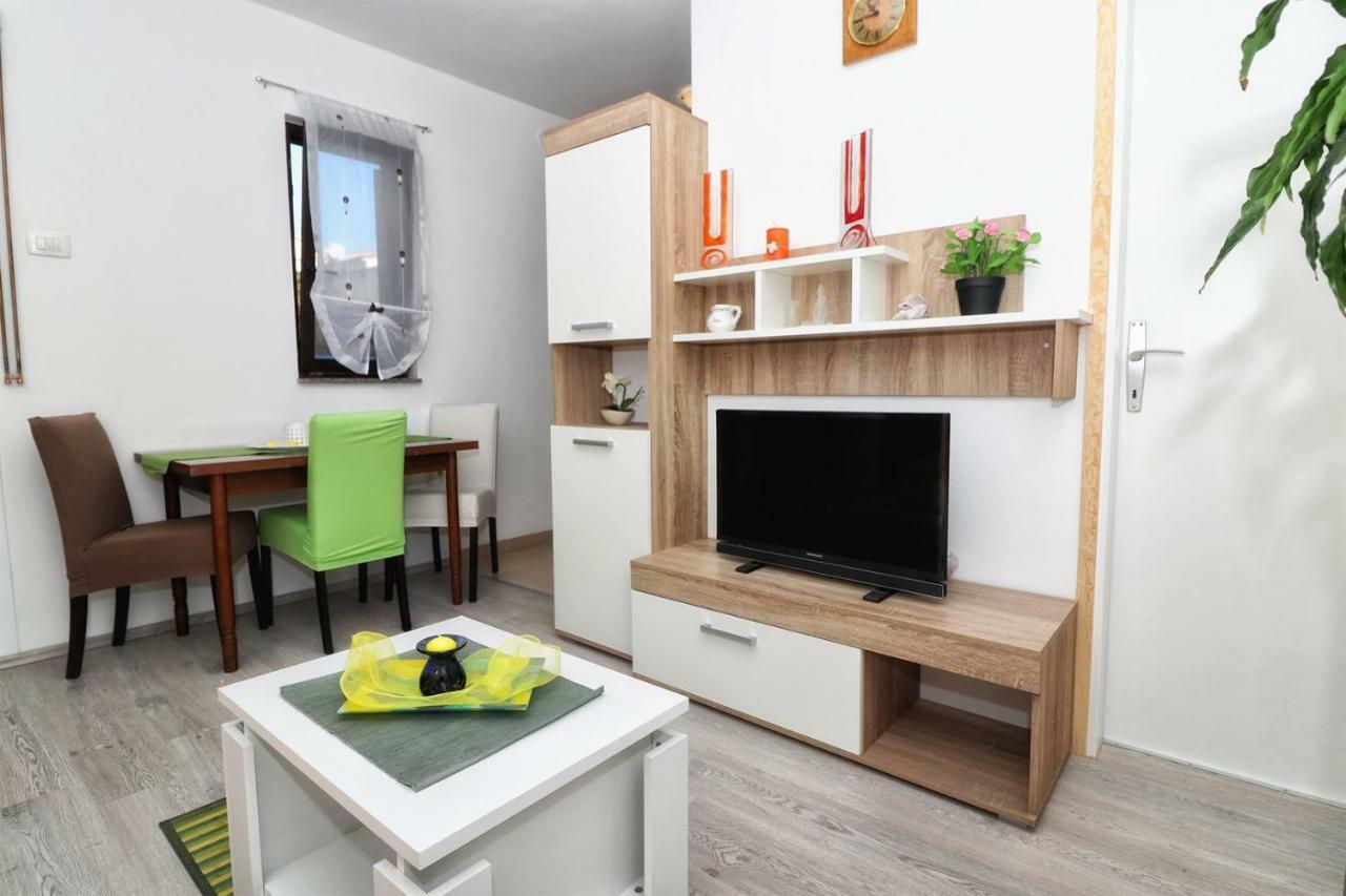 Apartment Edi Pula Exteriér fotografie