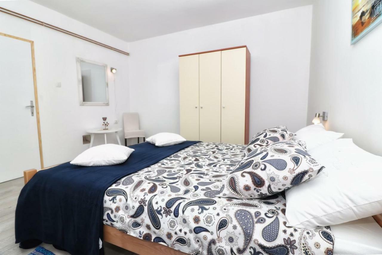 Apartment Edi Pula Exteriér fotografie
